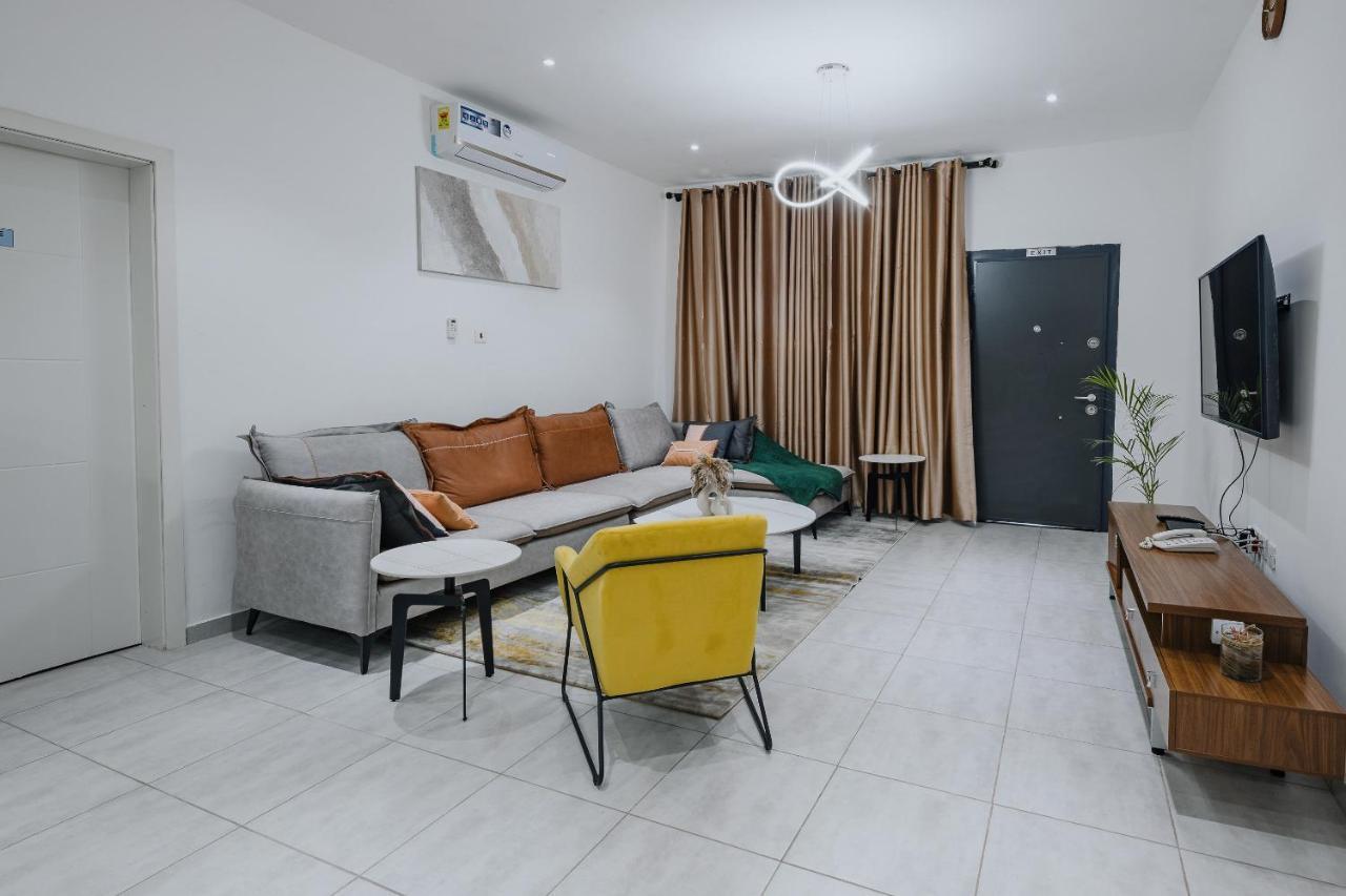 The Avery Apartments At Odomaa Place B, East Airport Accra Buitenkant foto