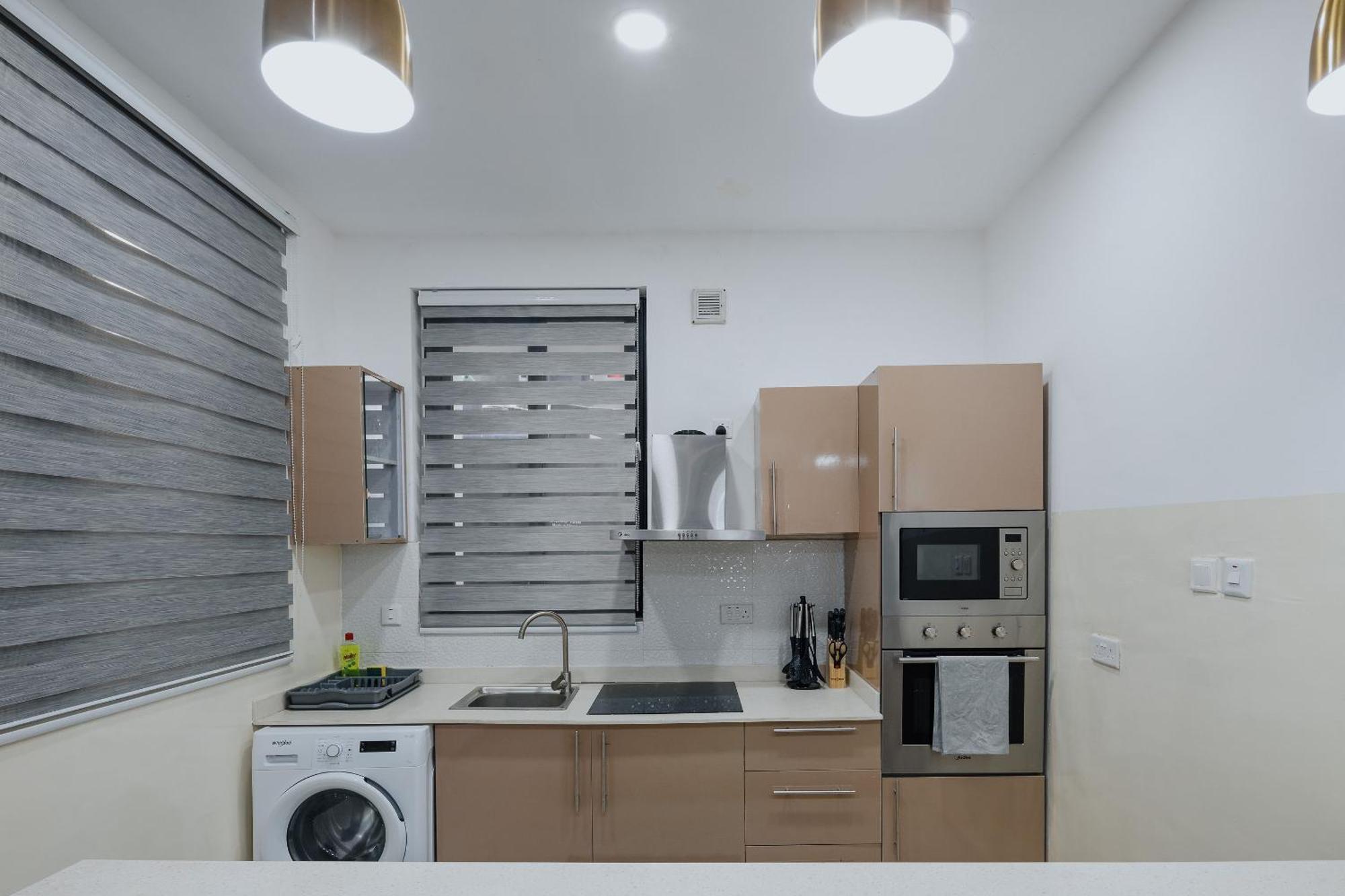 The Avery Apartments At Odomaa Place B, East Airport Accra Buitenkant foto